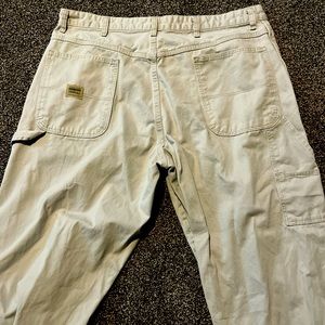 white\cream wrangler carpenter pants/jeans preown condition no flaws size 38X30